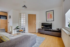 Quaint 1 Bedroom 1st Floor Flat