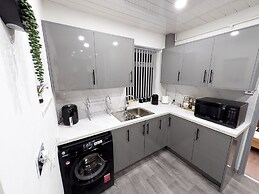 Comfortable Stay Naeem