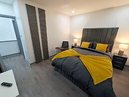 Comfortable Stay Naeem