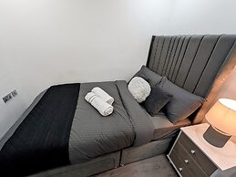 Comfortable Stay Naeem