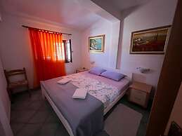 Charming Home With Pool in Barbariga