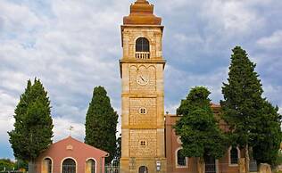 Charming Home With Pool in Barbariga