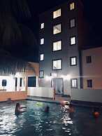 Hotel Boutique Marina Roatan