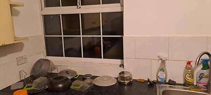 Tranquil Neston Grove Retreat in Birmingham