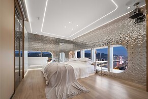 INDITION Chongqing Jiefangbei Raffles