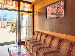 Hotel Maharani Resorts