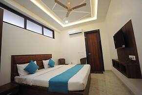 Royal Taj Twin Palace near Taj Mahal