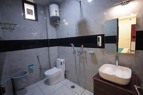 Royal Taj Twin Palace near Taj Mahal