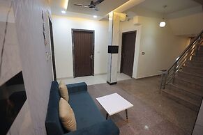 Royal Taj Twin Palace near Taj Mahal