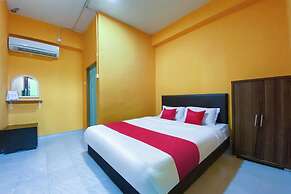 Coop Hotel Kangar