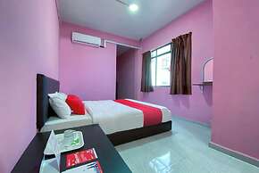 Coop Hotel Kangar