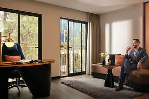 Aurora Oriental Hotel