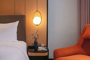 Aurora Oriental Hotel