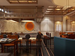 Aurora Oriental Hotel