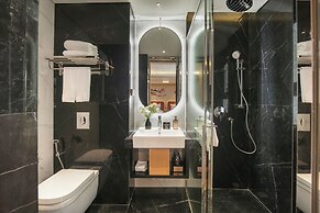 Aurora Oriental Hotel