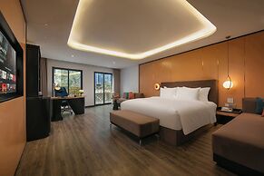 Aurora Oriental Hotel