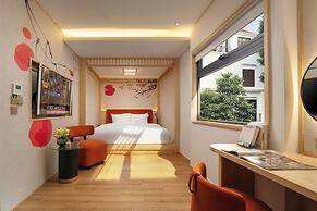 Aurora Oriental Hotel