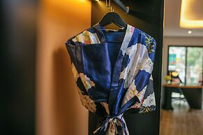 Aurora Oriental Hotel