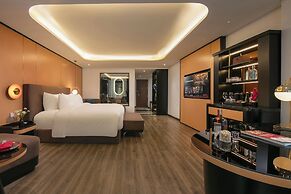 Aurora Oriental Hotel