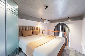 Cozrrum Lux - Sonata Imperial