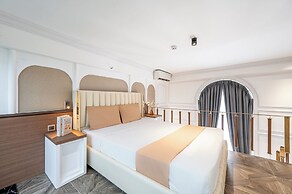 Cozrrum Lux - Sonata Imperial