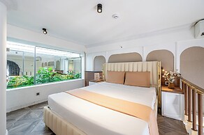 Cozrrum Lux - Sonata Imperial