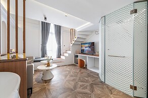 Cozrrum Lux - Sonata Imperial