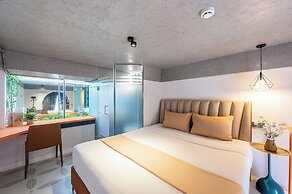 Cozrrum Lux - Sonata Imperial