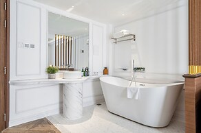 Cozrrum Lux - Sonata Imperial