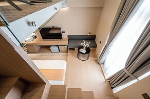 Cozrrum Lux - Sonata Imperial