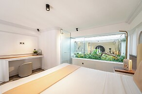 Cozrrum Lux - Sonata Imperial