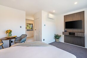 Luxe Suites and Apartments