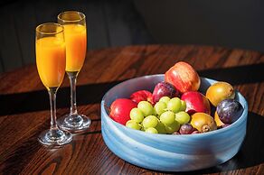 Luxe Suites and Apartments