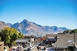 Luxe Suites and Apartments