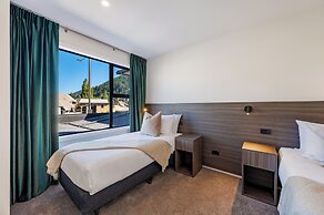 Luxe Suites and Apartments