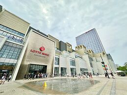 PentStudio West Lake by Emily in Town