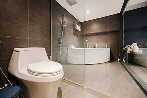 PentStudio West Lake by Emily in Town