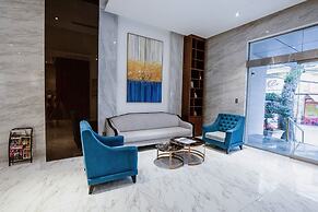 Skyline Tower - Service Apartments