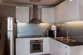 Skyline Tower - Service Apartments