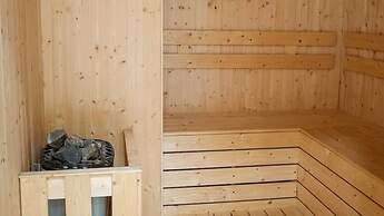 Skyline Tower - Service Apartments