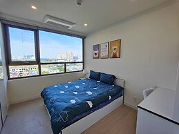 Starlake DAEWOO Apartments by Emily