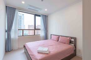 Starlake DAEWOO Apartments by Emily