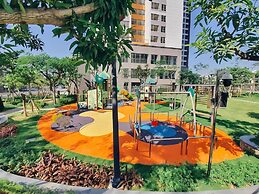 Starlake DAEWOO Apartments by Emily