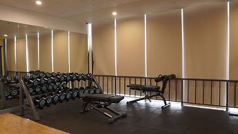 The Matrix One - Luxury free Gym & Pool