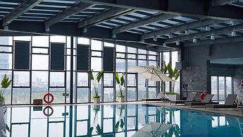 The Matrix One - Luxury free Gym & Pool