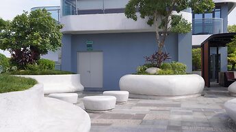 The Matrix One - Luxury free Gym & Pool