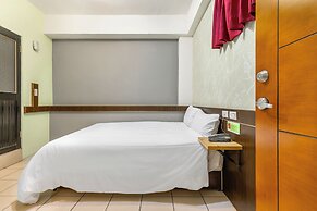 Forever happiness hostel