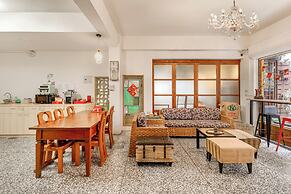 Forever happiness hostel