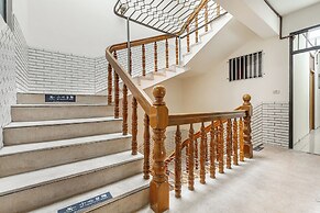 Forever happiness hostel