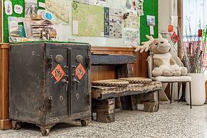 Forever happiness hostel